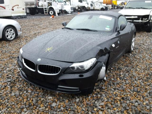 WBALM5C56BE380129 - 2011 BMW Z4 SDRIVE3 BLACK photo 2