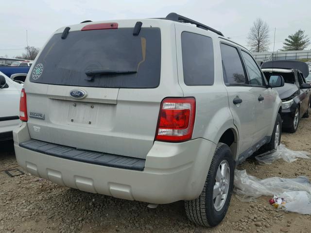 1FMCU02769KD00327 - 2009 FORD ESCAPE XLS WHITE photo 4