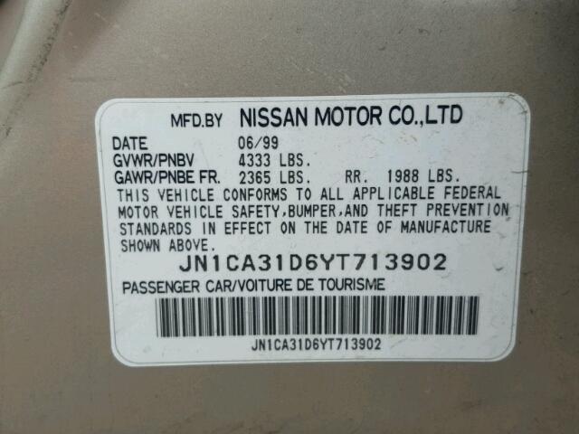 JN1CA31D6YT713902 - 2000 NISSAN MAXIMA GLE GOLD photo 10