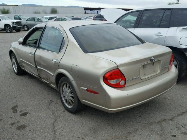 JN1CA31D6YT713902 - 2000 NISSAN MAXIMA GLE GOLD photo 3