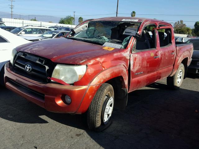 5TEJU62N87Z390781 - 2007 TOYOTA TACOMA DOU RED photo 2