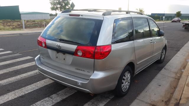 5TDZK23C87S001066 - 2007 TOYOTA SIENNA CE SILVER photo 4