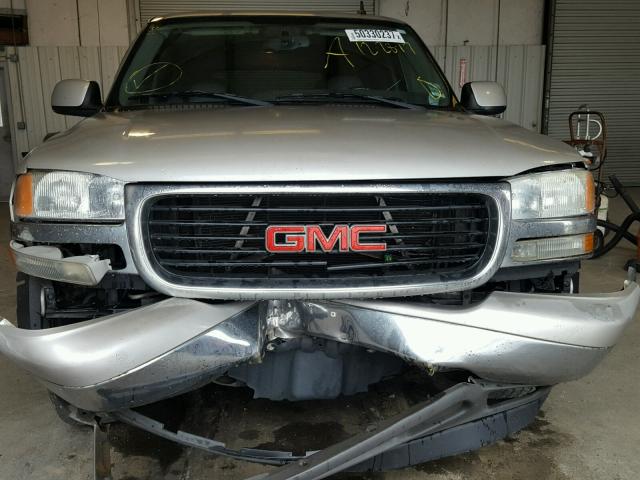 1GKEC13Z06R135341 - 2006 GMC YUKON SILVER photo 9