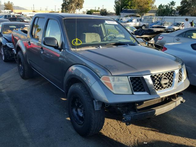 1N6AD07U46C462857 - 2006 NISSAN FRONTIER C CHARCOAL photo 1