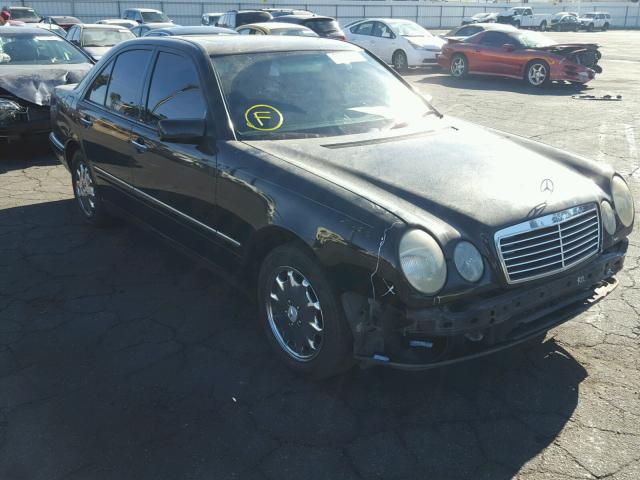 WDBJF65H1XA840909 - 1999 MERCEDES-BENZ E 320 BLACK photo 1