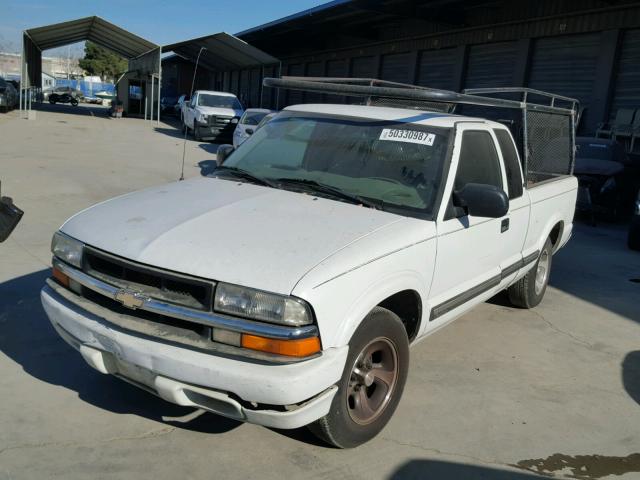 1GCCS19531K100157 - 2001 CHEVROLET S TRUCK S1 WHITE photo 2