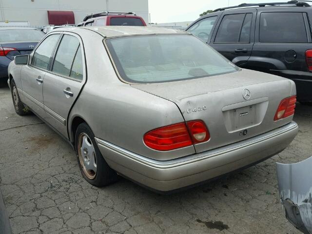 WDBJF72F4VA561539 - 1997 MERCEDES-BENZ E 420 GOLD photo 3