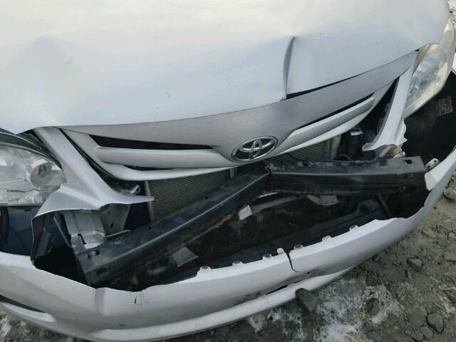 2T1BU4EE8CC822399 - 2012 TOYOTA COROLLA BA SILVER photo 9