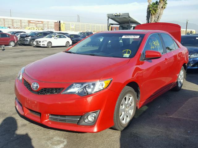 4T1BF1FK0CU547249 - 2012 TOYOTA CAMRY BASE RED photo 2