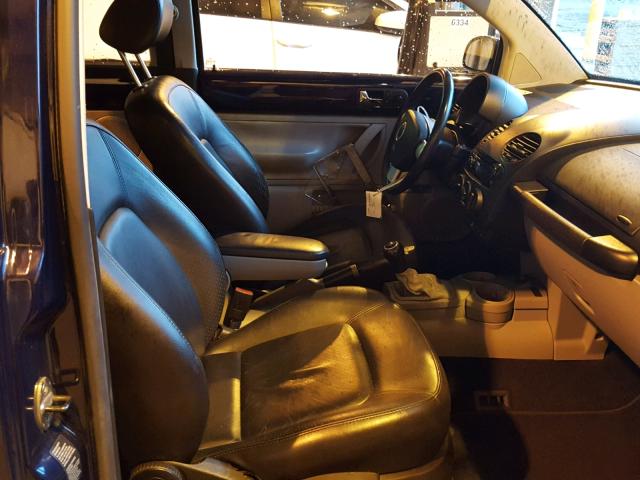 3VWDD21C63M426817 - 2003 VOLKSWAGEN NEW BEETLE 蓝色 照片 5
