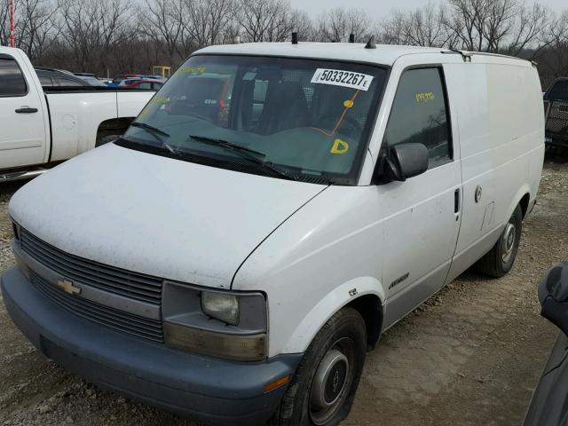 1GCDM19WXVB181056 - 1997 CHEVROLET ASTRO SILVER photo 2