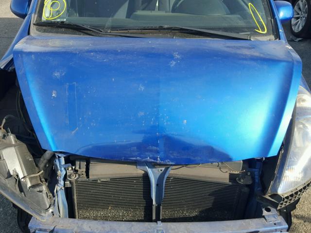 JHMGD38468S040982 - 2008 HONDA FIT BLUE photo 7