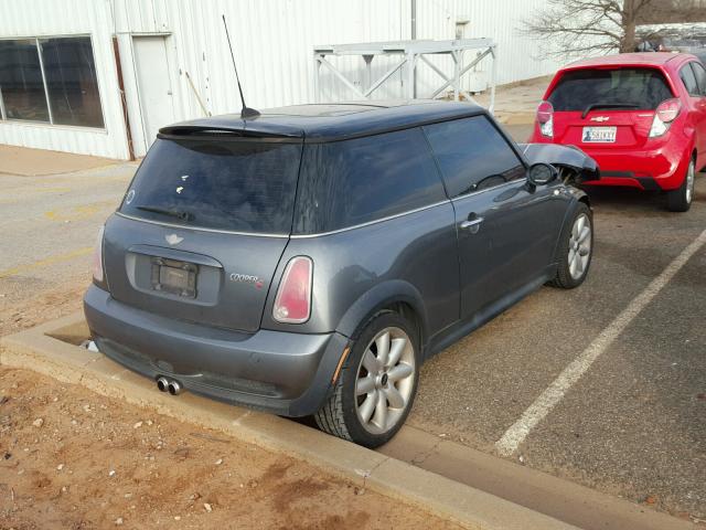 WMWRE33565TL12084 - 2005 MINI COOPER S GRAY photo 4