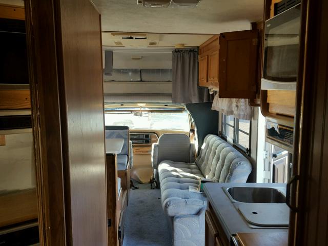 1FDKE30G5MHB02227 - 1991 CHALET MOTORHOME WHITE photo 6