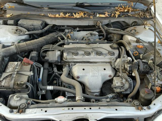 1HGCG56652A017358 - 2002 HONDA ACCORD EX SILVER photo 7