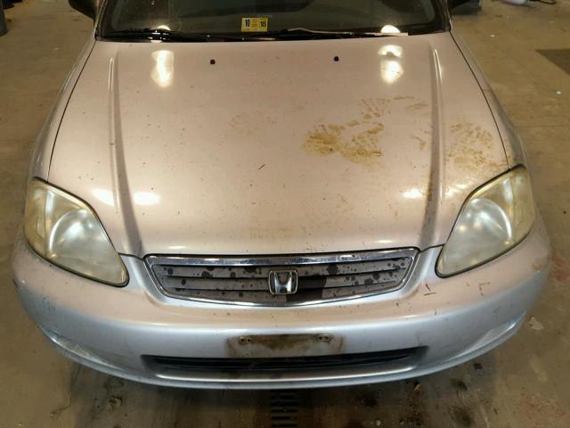 2HGEJ6672XH569904 - 1999 HONDA CIVIC LX SILVER photo 7