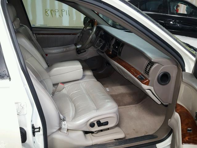 1G4CU541934144771 - 2003 BUICK PARK AVENU WHITE photo 5