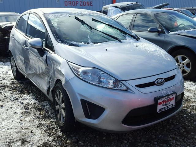 3FADP4EJXDM119835 - 2013 FORD FIESTA SE SILVER photo 1