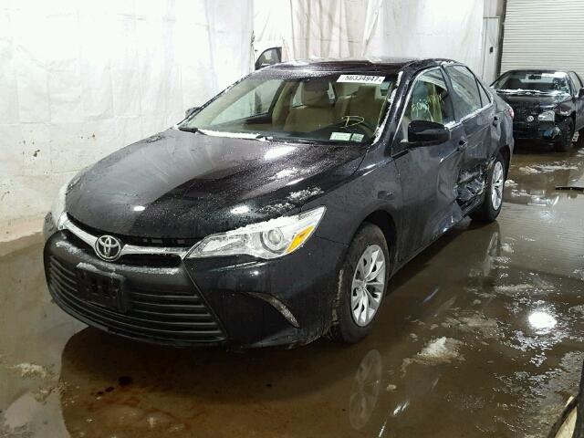 4T4BF1FK5FR462076 - 2015 TOYOTA CAMRY LE 黑色 照片 2