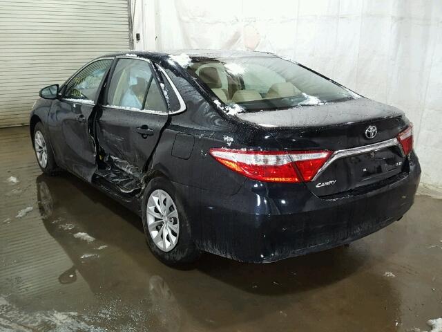 4T4BF1FK5FR462076 - 2015 TOYOTA CAMRY LE BLACK photo 3