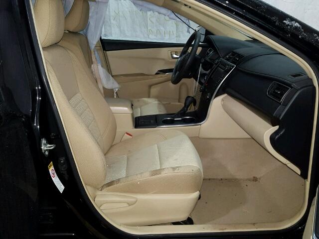 4T4BF1FK5FR462076 - 2015 TOYOTA CAMRY LE 黑色 照片 5