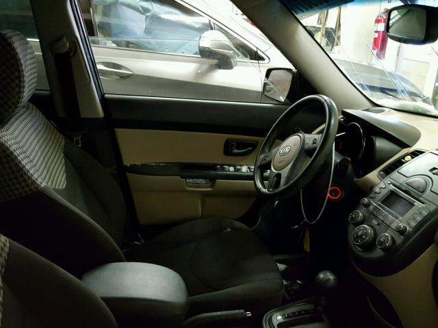 KNDJT2A23A7183071 - 2010 KIA SOUL + BLACK photo 5