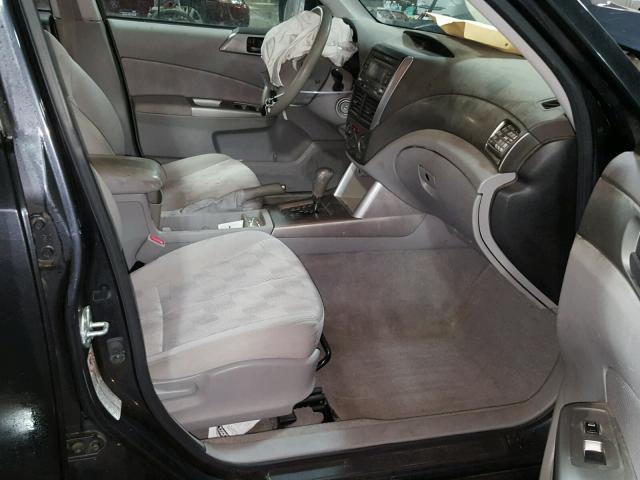 JF2SH61619H795888 - 2009 SUBARU FORESTER 2 GRAY photo 5