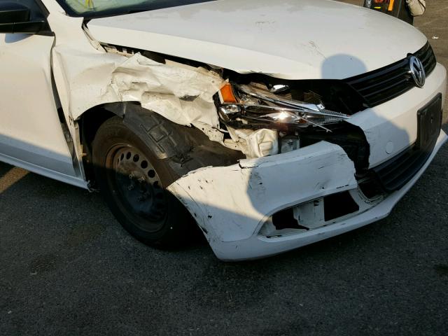 3VW2K7AJ4CM379814 - 2012 VOLKSWAGEN JETTA BASE WHITE photo 9