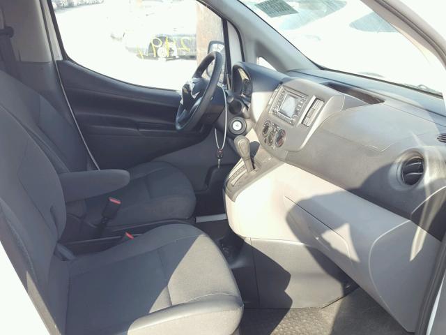 3N63M0YN5JK691146 - 2018 CHEVROLET CITY EXPRE WHITE photo 5