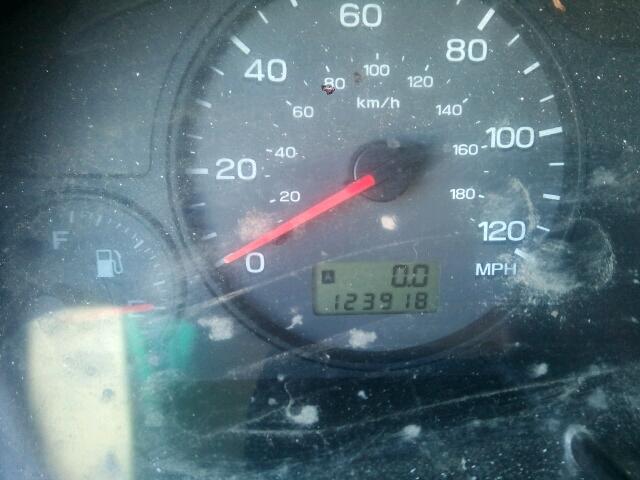 JF1SF65661H746582 - 2001 SUBARU FORESTER S ვერცხლისფერი ფოტო 8