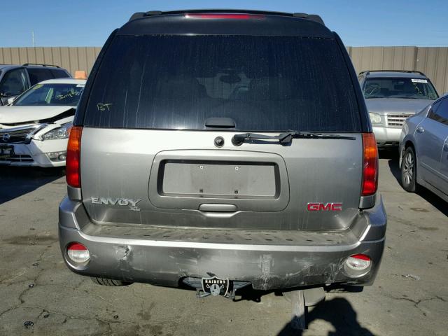 1GKES16M856179588 - 2005 GMC ENVOY XL GOLD photo 9