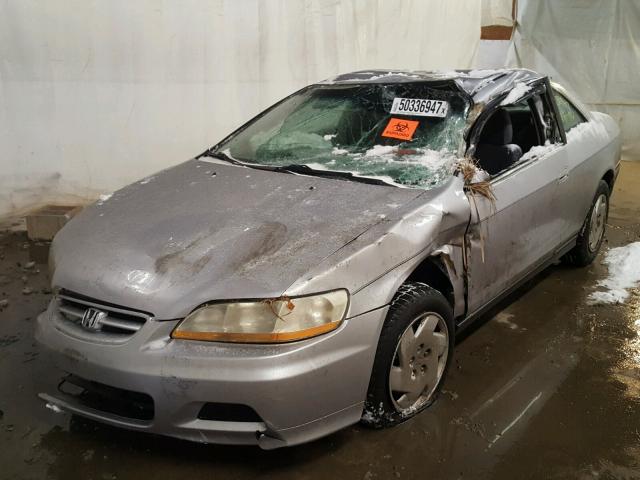 1HGCG22411A032781 - 2001 HONDA ACCORD LX SILVER photo 2