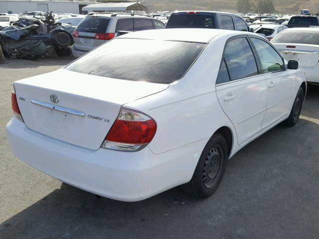 JTDBE30K763059485 - 2006 TOYOTA CAMRY LE თეთრი ფოტო 4