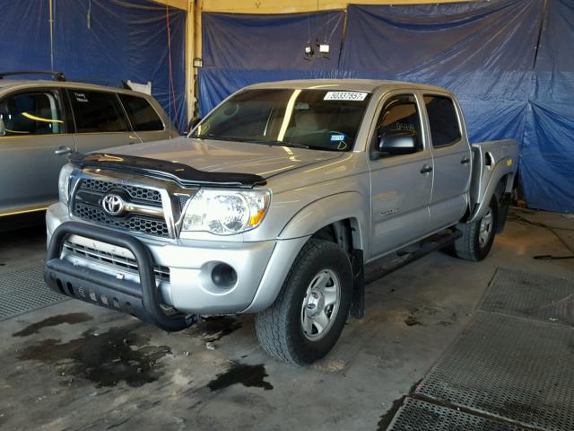 5TFJX4GN7BX003383 - 2011 TOYOTA TACOMA DOU SILVER photo 2