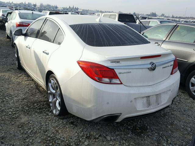 2G4GV5GV4C9215708 - 2012 BUICK REGAL GS Blanc photo 3