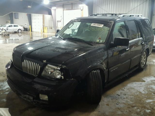 5LMFU28506LJ04076 - 2006 LINCOLN NAVIGATOR BLACK photo 2