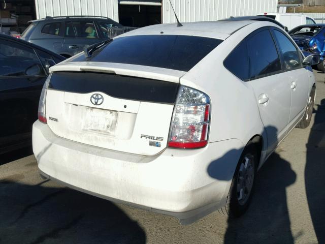 JTDKB20U863193037 - 2006 TOYOTA PRIUS WHITE photo 4