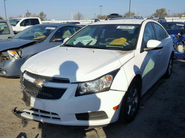 1G1PC5SB9E7360957 - 2014 CHEVROLET CRUZE LT WHITE photo 2