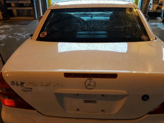 WDBKK47F3XF103567 - 1999 MERCEDES-BENZ SLK 230 KO WHITE photo 6