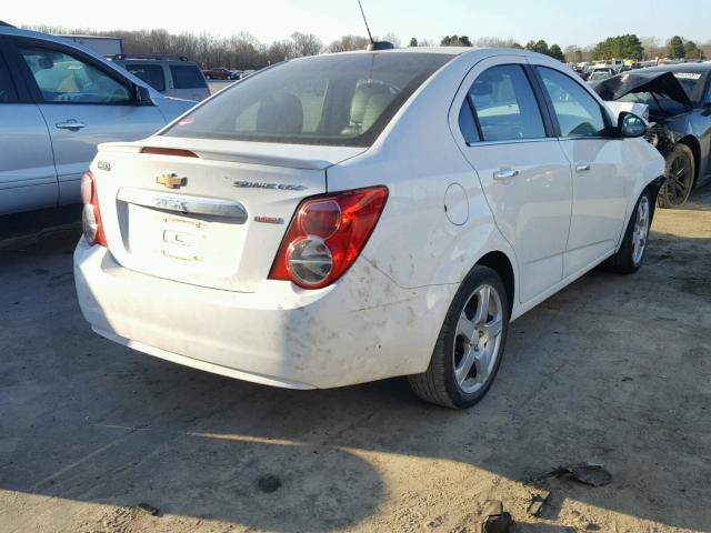 1G1JE5SB2F4189813 - 2015 CHEVROLET SONIC LTZ WHITE photo 4