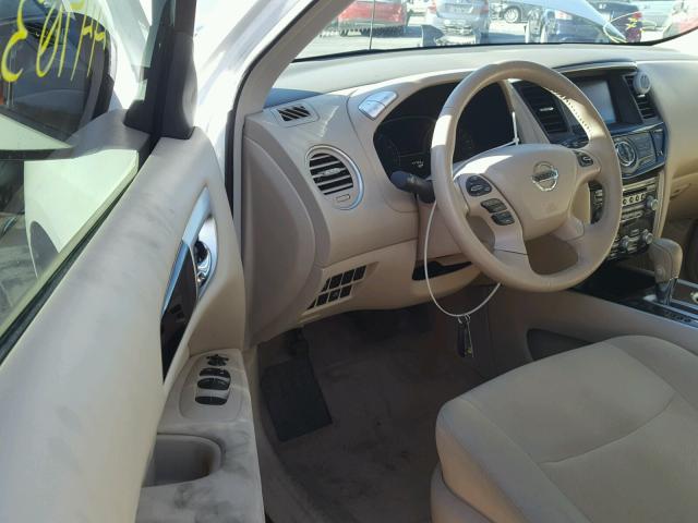 5N1AR2MM2DC610498 - 2013 NISSAN PATHFINDER WHITE photo 9