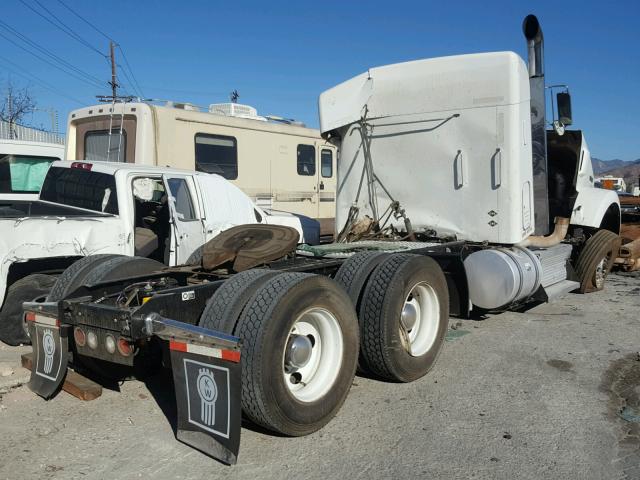 3WKDDW9X1BF276587 - 2011 KENWORTH CONSTRUCTI WHITE photo 4