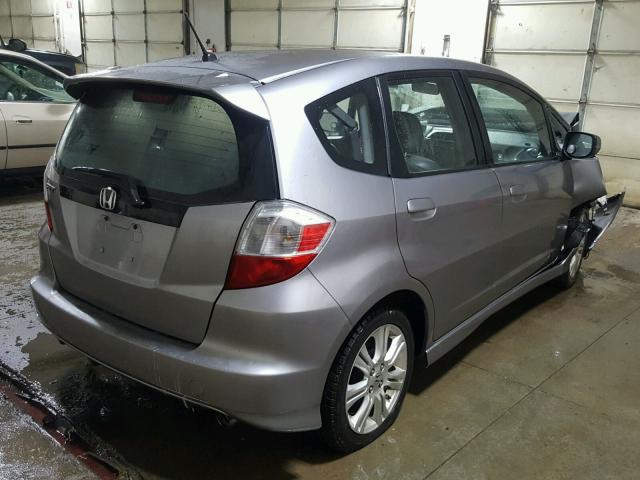 JHMGE88439S045679 - 2009 HONDA FIT SPORT GRAY photo 4