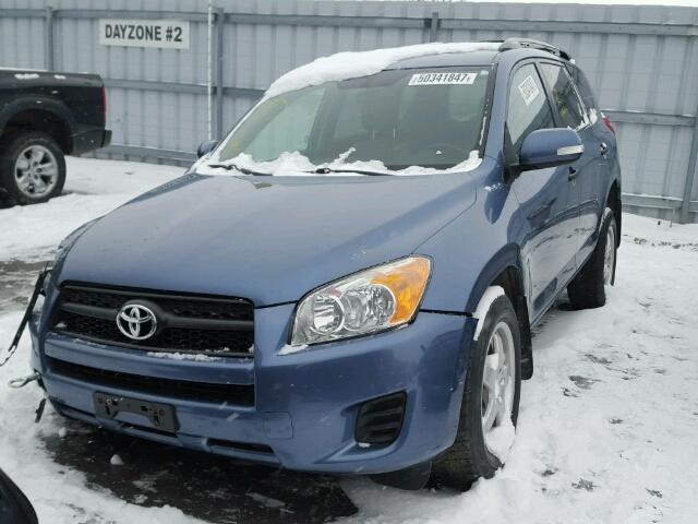 2T3BF33V49W019952 - 2009 TOYOTA RAV4 BLUE photo 2