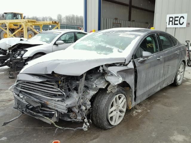 3FA6P0H75DR111663 - 2013 FORD FUSION SE GRAY photo 2