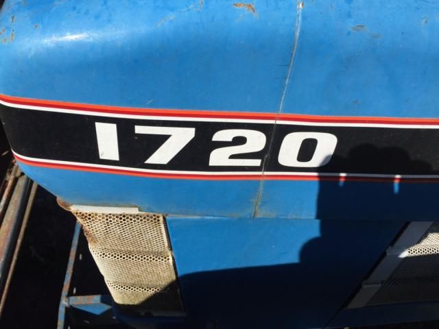 1J13B - 1973 FORD 1720 BLUE photo 9