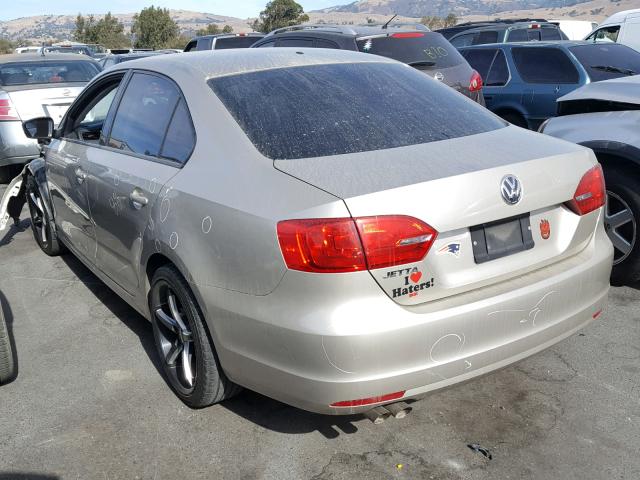 3VW2K7AJ9CM464003 - 2012 VOLKSWAGEN JETTA BASE GOLD photo 3