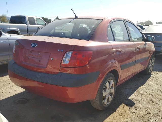 KNADE123176254370 - 2007 KIA RIO BASE RED photo 4