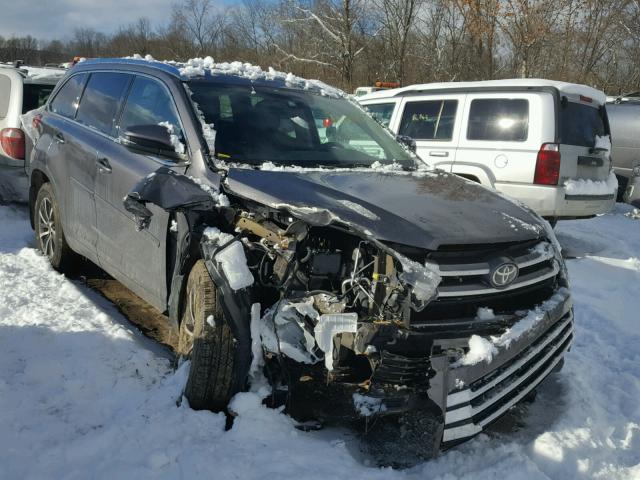 5TDJZRFH3HS418704 - 2017 TOYOTA HIGHLANDER GRAY photo 1