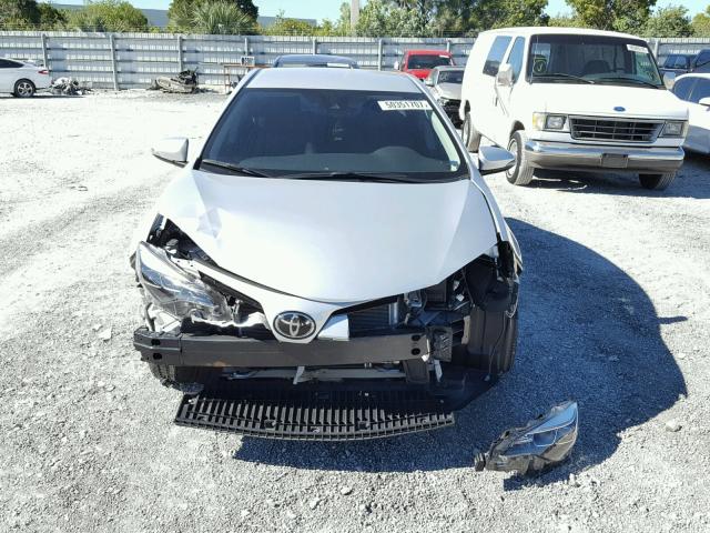 2T1BURHEXHC762108 - 2017 TOYOTA COROLLA L SILVER photo 9